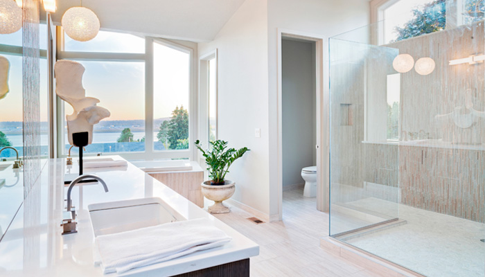 Bathroom shot of fitted windows